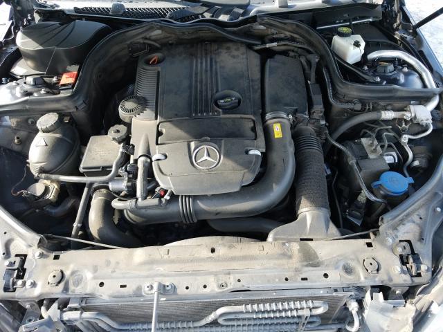 Photo 6 VIN: WDDGF4HB4DR279373 - MERCEDES-BENZ C 250 