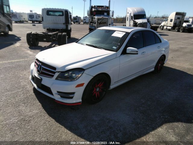 Photo 1 VIN: WDDGF4HB4EA932526 - MERCEDES-BENZ C-CLASS 