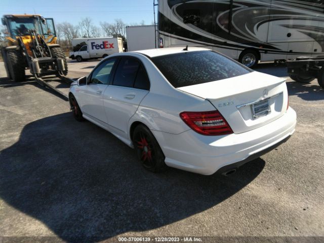 Photo 2 VIN: WDDGF4HB4EA932526 - MERCEDES-BENZ C-CLASS 