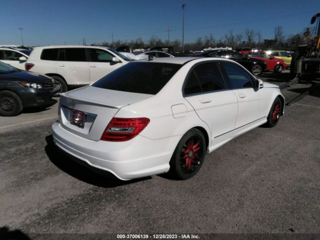 Photo 3 VIN: WDDGF4HB4EA932526 - MERCEDES-BENZ C-CLASS 