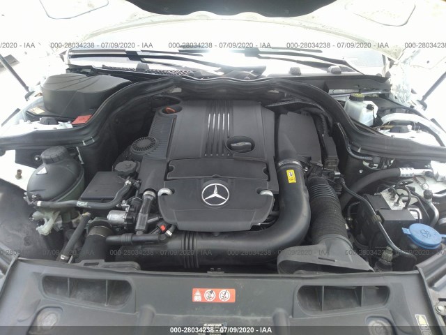 Photo 9 VIN: WDDGF4HB4EA947639 - MERCEDES-BENZ C-CLASS 