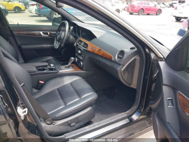 Photo 4 VIN: WDDGF4HB4EA956891 - MERCEDES-BENZ C 250 