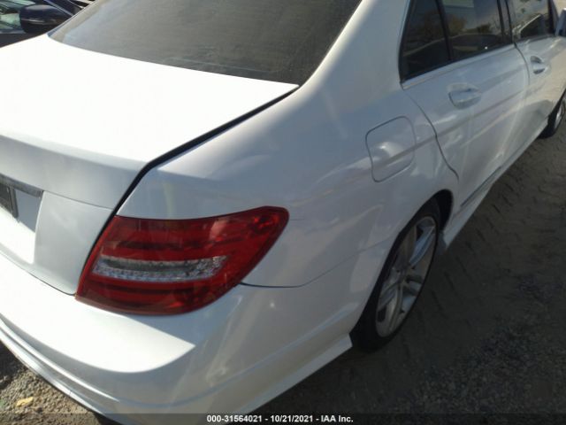 Photo 5 VIN: WDDGF4HB4ER306394 - MERCEDES-BENZ C-CLASS 