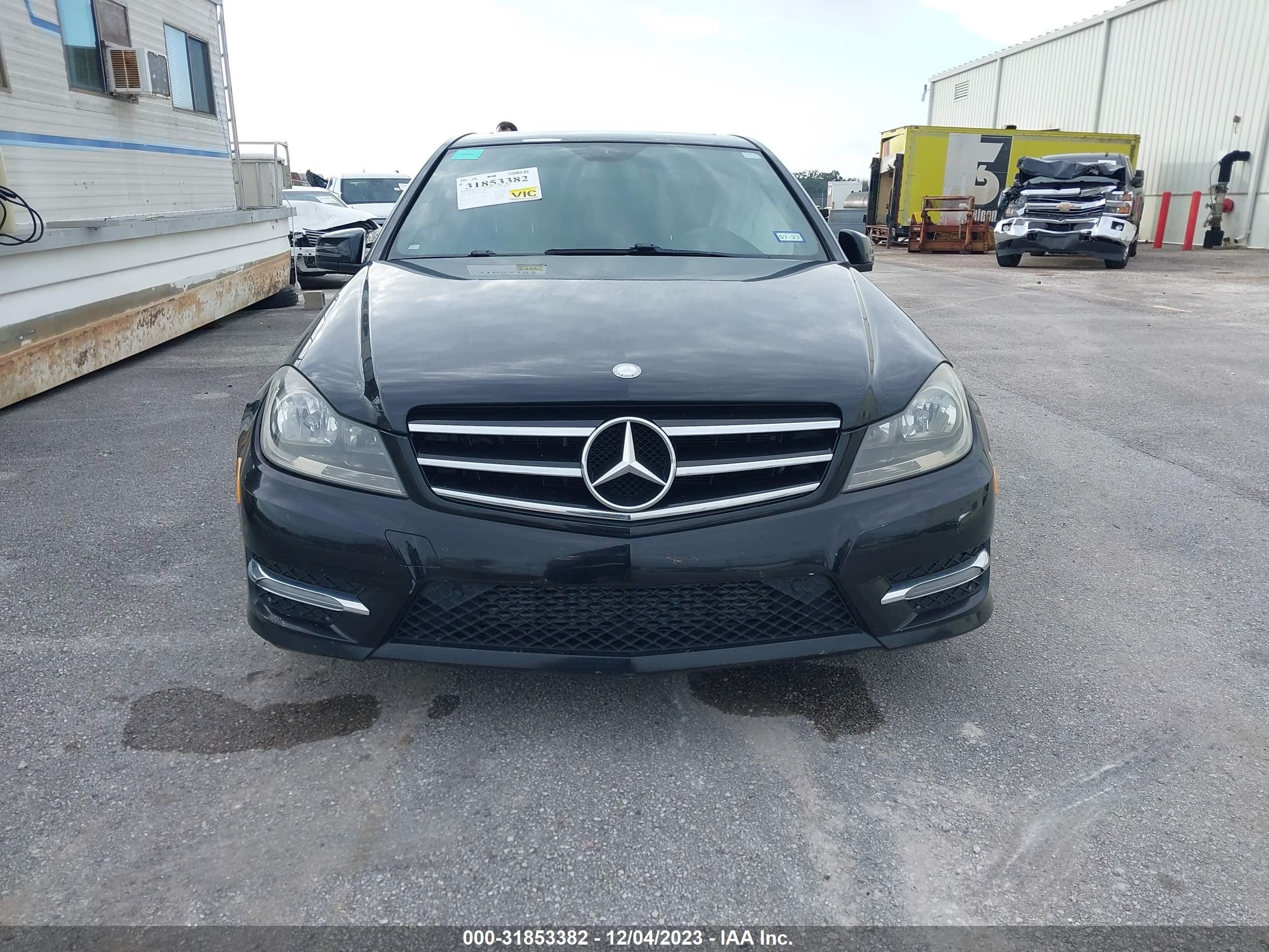 Photo 11 VIN: WDDGF4HB4ER314267 - MERCEDES-BENZ C-KLASSE 