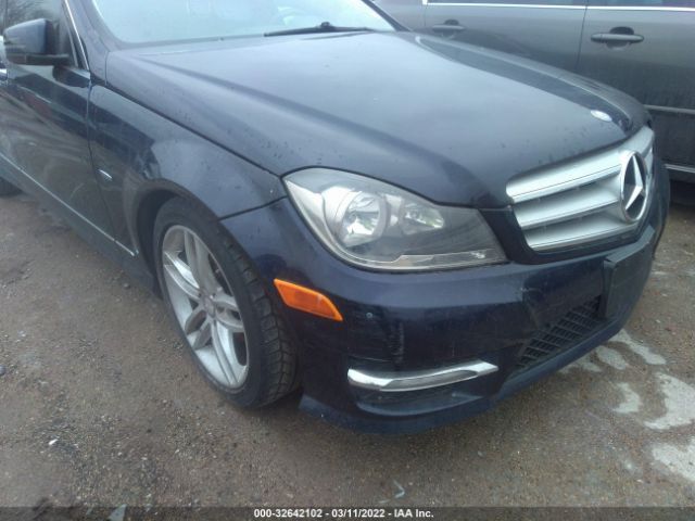 Photo 5 VIN: WDDGF4HB5CA604156 - MERCEDES-BENZ C-CLASS 