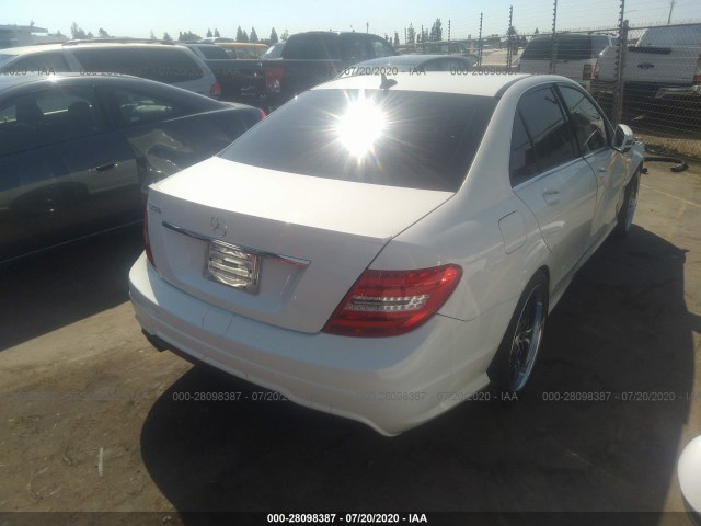 Photo 3 VIN: WDDGF4HB5CR195416 - MERCEDES-BENZ C-CLASS 