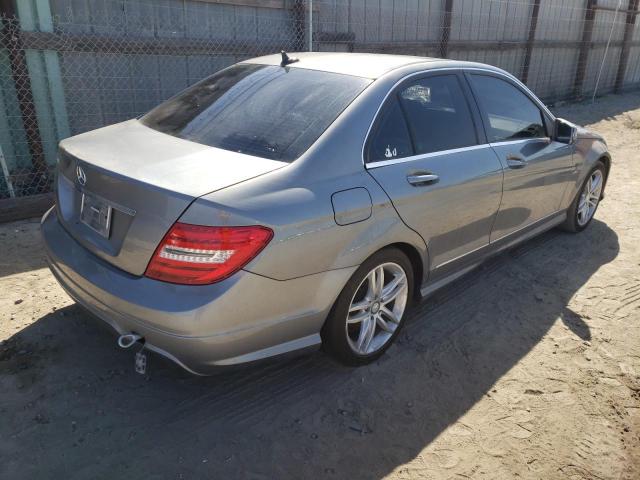 Photo 3 VIN: WDDGF4HB5CR212263 - MERCEDES-BENZ C 250 