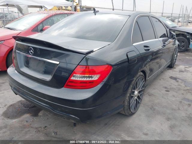 Photo 3 VIN: WDDGF4HB5CR215728 - MERCEDES-BENZ C-CLASS 