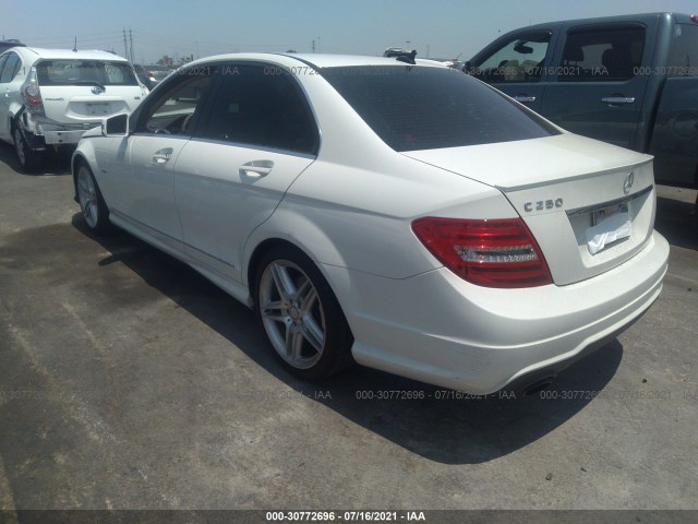 Photo 2 VIN: WDDGF4HB5CR218757 - MERCEDES-BENZ C-CLASS 