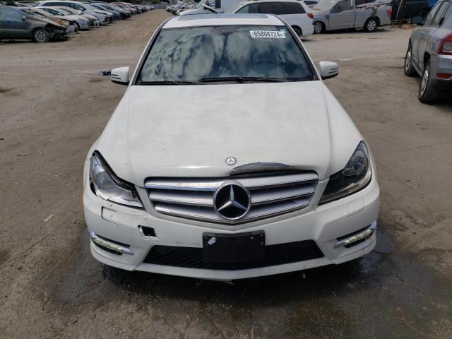 Photo 4 VIN: WDDGF4HB5CR229886 - MERCEDES-BENZ C-CLASS 