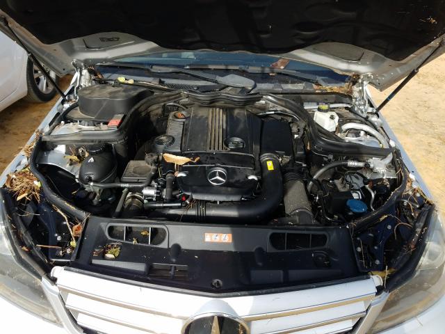 Photo 6 VIN: WDDGF4HB5CR235851 - MERCEDES-BENZ C 250 