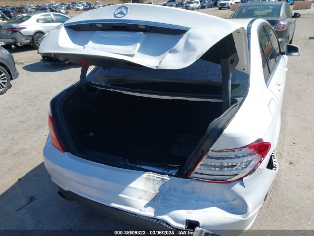 Photo 5 VIN: WDDGF4HB5DA748517 - MERCEDES-BENZ C 250 