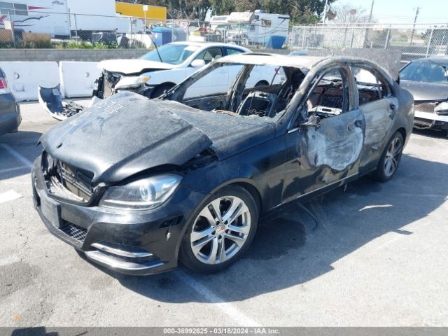 Photo 1 VIN: WDDGF4HB5DA796129 - MERCEDES-BENZ C 250 