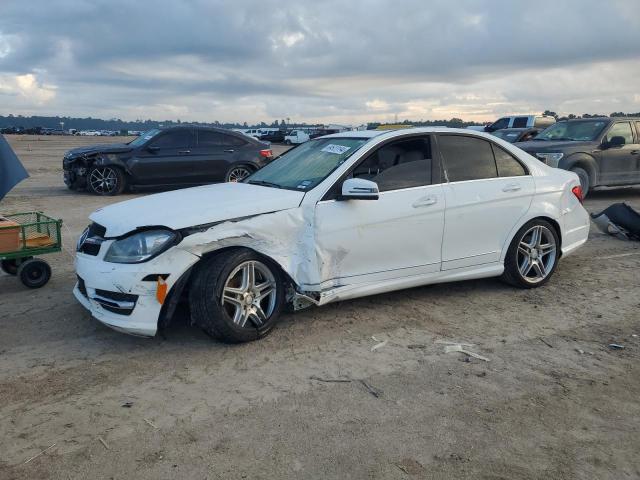 Photo 0 VIN: WDDGF4HB5DA802141 - MERCEDES-BENZ C 250 