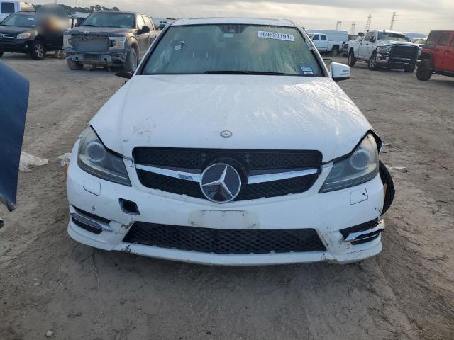 Photo 4 VIN: WDDGF4HB5DA802141 - MERCEDES-BENZ C 250 