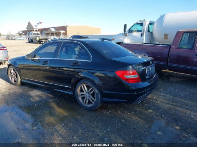 Photo 2 VIN: WDDGF4HB5DR243062 - MERCEDES-BENZ C 250 