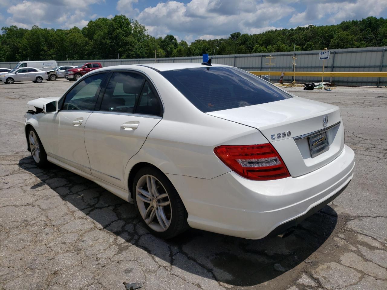 Photo 1 VIN: WDDGF4HB5DR247421 - MERCEDES-BENZ C 250 