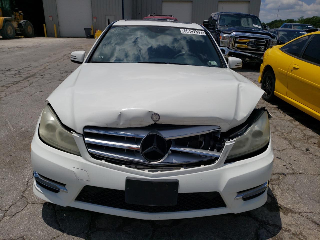 Photo 4 VIN: WDDGF4HB5DR247421 - MERCEDES-BENZ C 250 