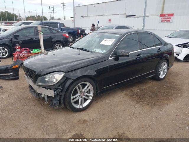 Photo 1 VIN: WDDGF4HB5DR270021 - MERCEDES-BENZ C 250 