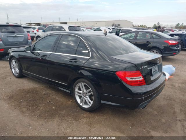 Photo 2 VIN: WDDGF4HB5DR270021 - MERCEDES-BENZ C 250 