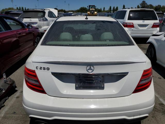 Photo 5 VIN: WDDGF4HB5DR270536 - MERCEDES-BENZ C-CLASS 