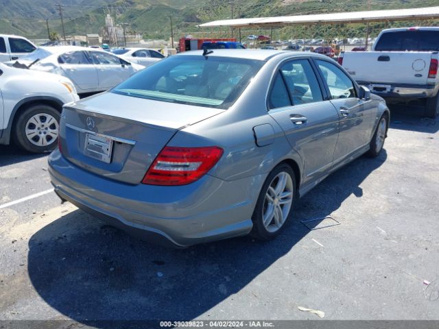 Photo 3 VIN: WDDGF4HB5DR291175 - MERCEDES-BENZ C 250 