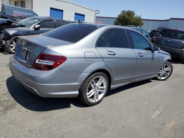 Photo 2 VIN: WDDGF4HB5DR293332 - MERCEDES-BENZ C-CLASS 