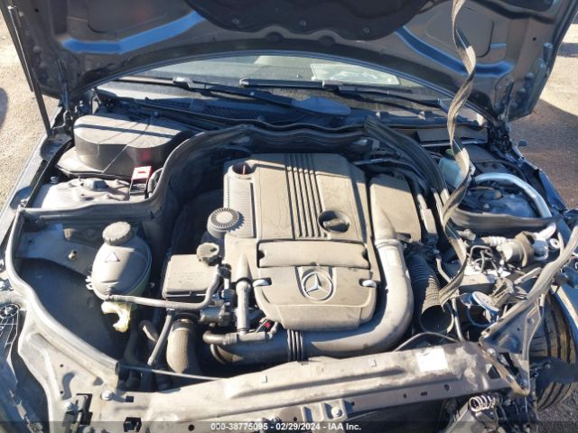 Photo 9 VIN: WDDGF4HB5EA932468 - MERCEDES-BENZ C-CLASS 