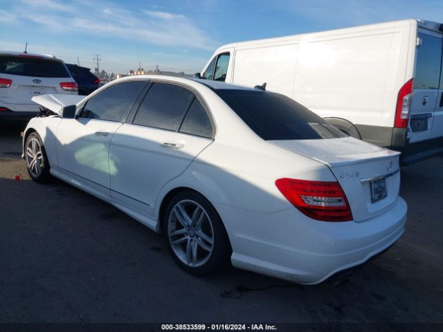 Photo 2 VIN: WDDGF4HB5EA949352 - MERCEDES-BENZ C 250 