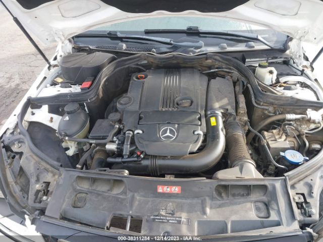 Photo 9 VIN: WDDGF4HB5EA952994 - MERCEDES-BENZ C 250 