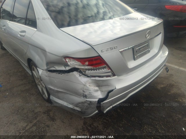 Photo 5 VIN: WDDGF4HB5EA958892 - MERCEDES-BENZ C-CLASS 