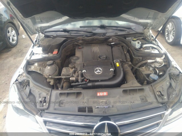 Photo 9 VIN: WDDGF4HB5EA958892 - MERCEDES-BENZ C-CLASS 