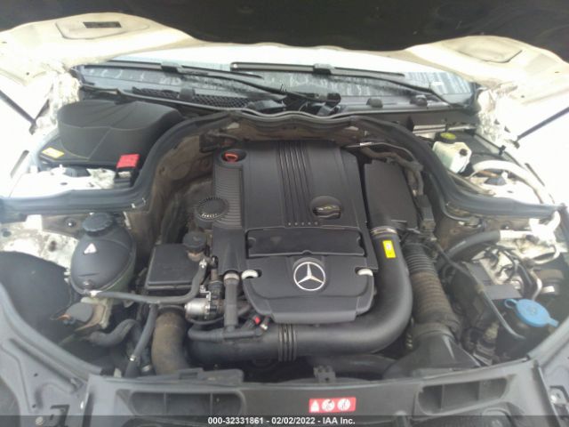 Photo 9 VIN: WDDGF4HB5ER305898 - MERCEDES-BENZ C-CLASS 