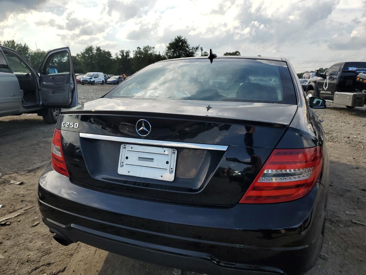 Photo 5 VIN: WDDGF4HB6CA620253 - MERCEDES-BENZ C-KLASSE 