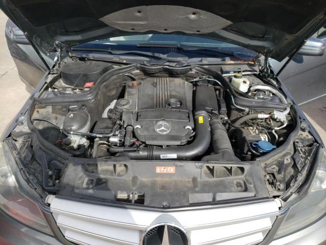 Photo 10 VIN: WDDGF4HB6CA620625 - MERCEDES-BENZ C-CLASS 