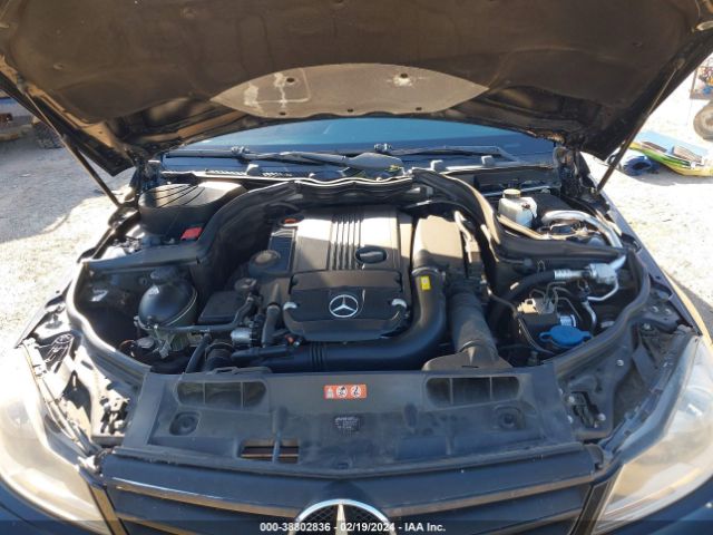 Photo 9 VIN: WDDGF4HB6CA635707 - MERCEDES-BENZ C 250 