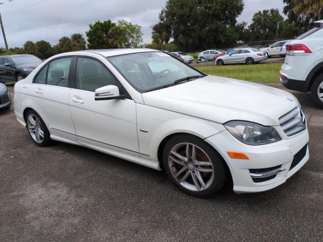 Photo 3 VIN: WDDGF4HB6CA644679 - MERCEDES-BENZ C 250 