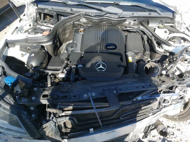 Photo 6 VIN: WDDGF4HB6CR203216 - MERCEDES-BENZ C 250 