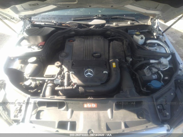 Photo 9 VIN: WDDGF4HB6CR207055 - MERCEDES-BENZ C-CLASS 