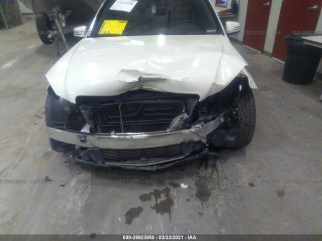 Photo 5 VIN: WDDGF4HB6CR213471 - MERCEDES-BENZ C-CLASS 