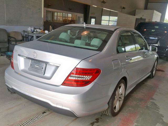 Photo 3 VIN: WDDGF4HB6CR223045 - MERCEDES-BENZ C 250 