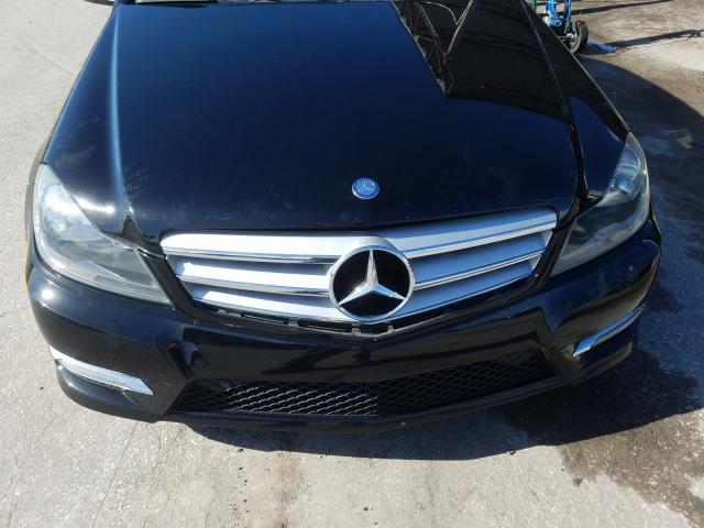 Photo 8 VIN: WDDGF4HB6CR232411 - MERCEDES-BENZ C 250 