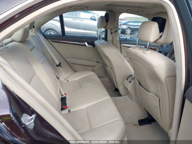 Photo 7 VIN: WDDGF4HB6CR232828 - MERCEDES-BENZ C 250 