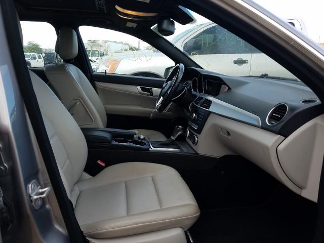 Photo 4 VIN: WDDGF4HB6CR234269 - MERCEDES-BENZ C 250 