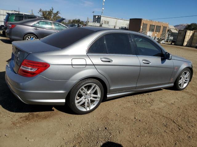 Photo 2 VIN: WDDGF4HB6CR235647 - MERCEDES-BENZ C 250 