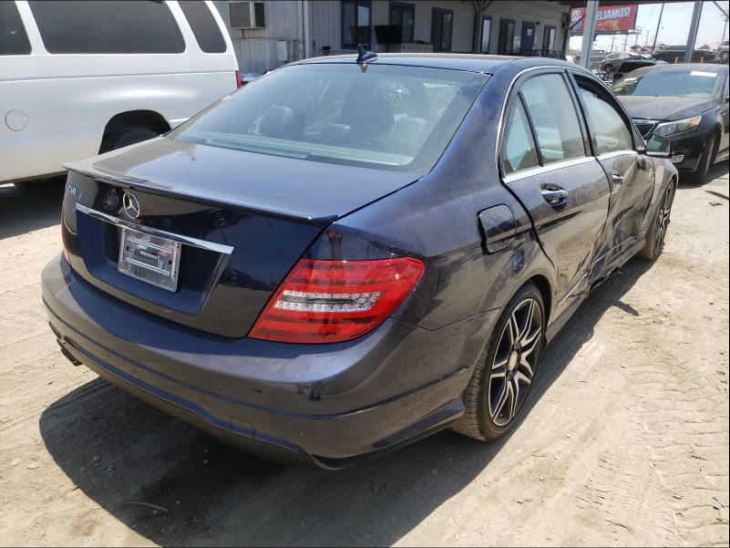 Photo 3 VIN: WDDGF4HB6DA760028 - MERCEDES-BENZ C 250 