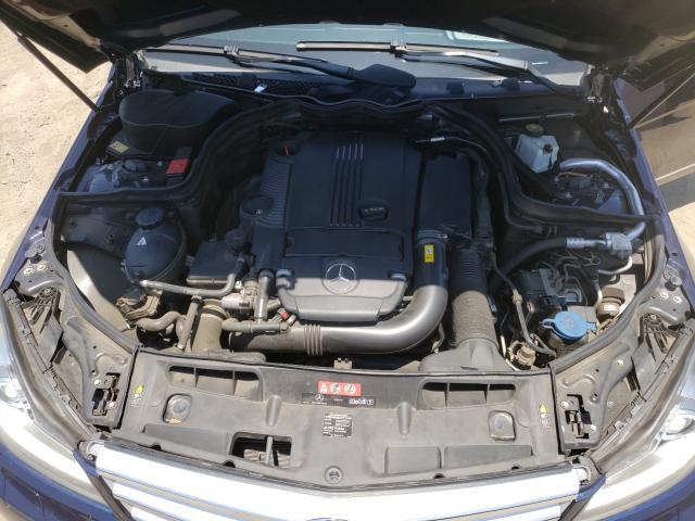 Photo 6 VIN: WDDGF4HB6DA760028 - MERCEDES-BENZ C 250 