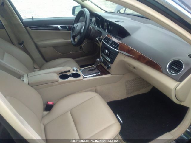 Photo 4 VIN: WDDGF4HB6DA773118 - MERCEDES-BENZ C 250 