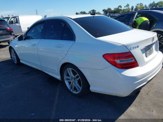 Photo 2 VIN: WDDGF4HB6DA786287 - MERCEDES-BENZ C 250 