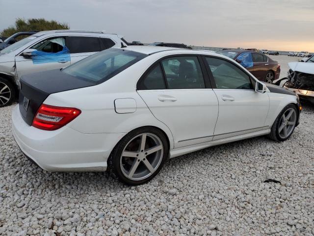 Photo 2 VIN: WDDGF4HB6DA845418 - MERCEDES-BENZ C 250 